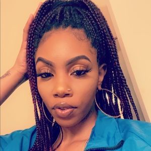 Meet your Posher, Crystal